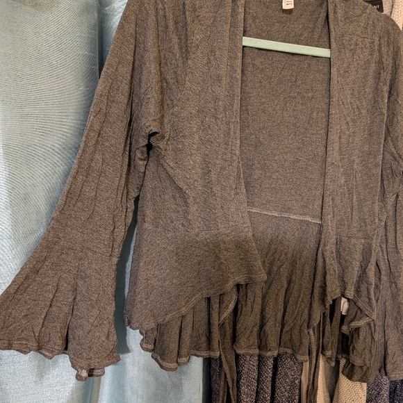 Cardigan Bundle - Picture 3 of 4